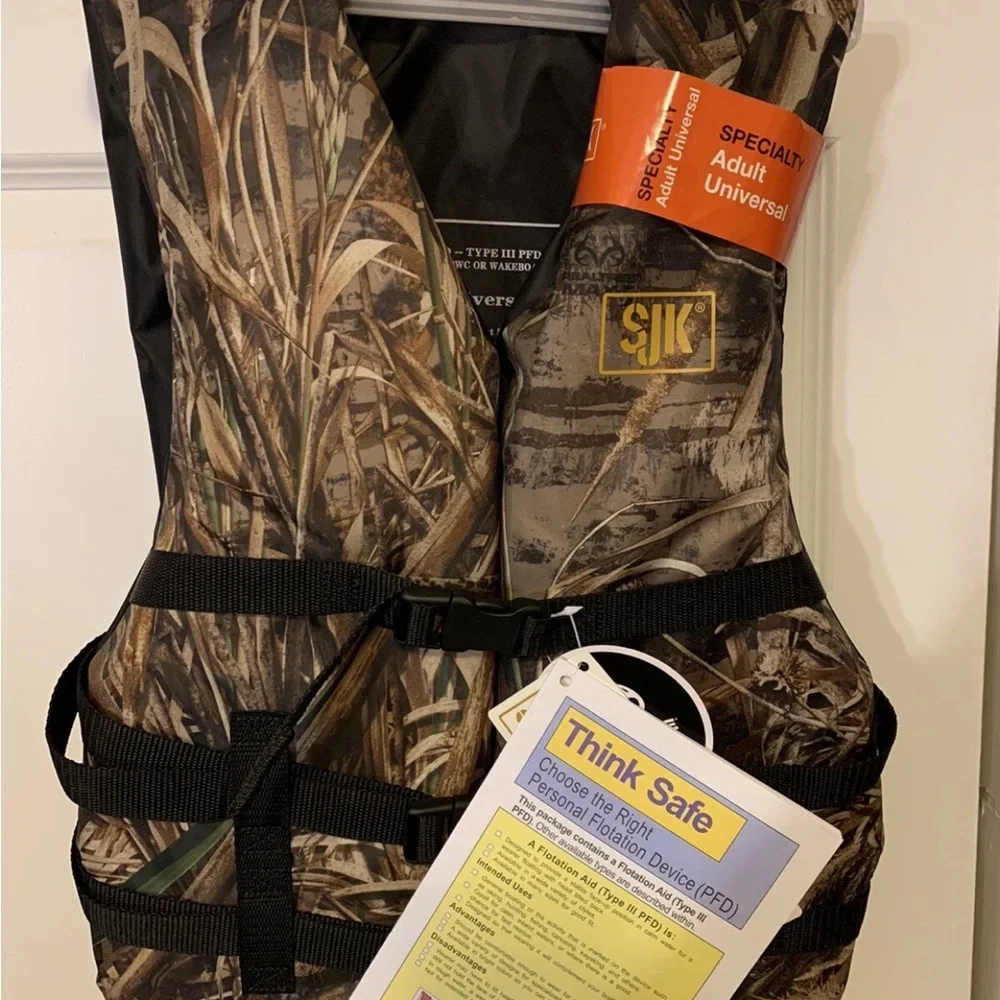Realtree Camouflage‎ Vest